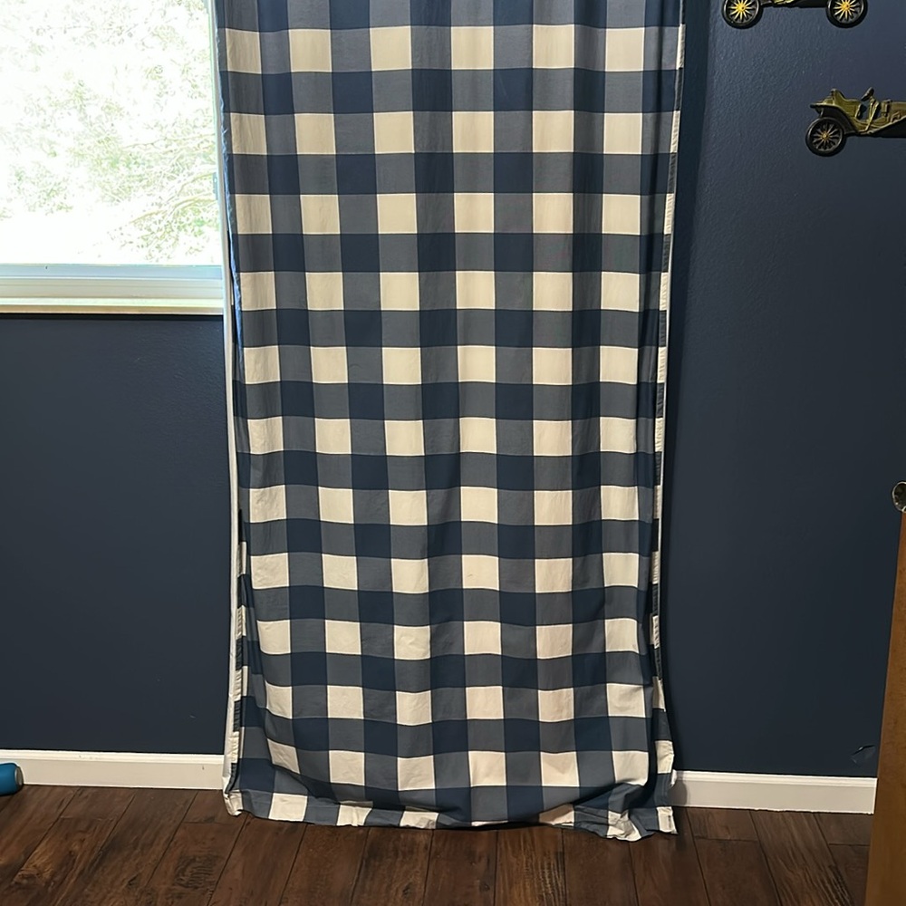 Crate & Kids Curtains (44x94) - Picture 3 of 8